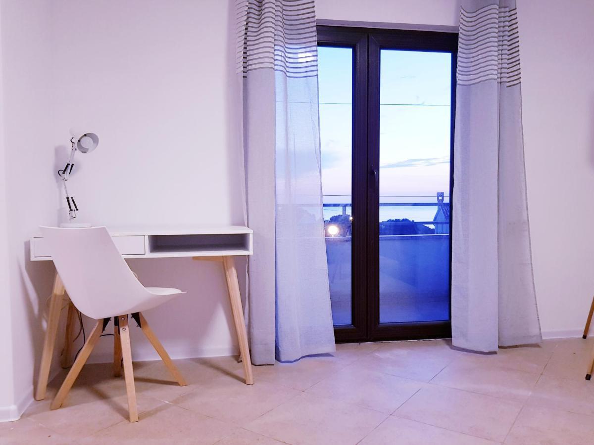 Apartment Sea View Ρόβινι Εξωτερικό φωτογραφία